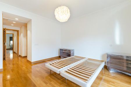 3 Bedroom Apartment, Lisboa - Photo 2