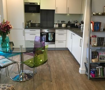 2 Bed Flat, Wonder House, E8 - Photo 5
