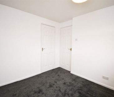Blackthorne Avenue, CH66 2XA, Ellesmere Port - Photo 5