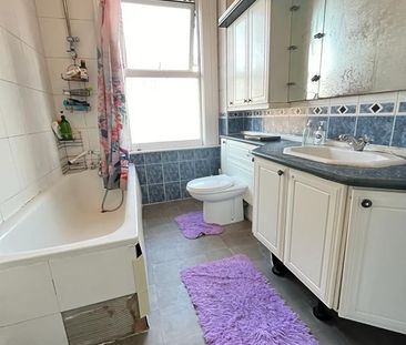 Room in a Shared House, Oakhill Road, SW15 - Photo 6