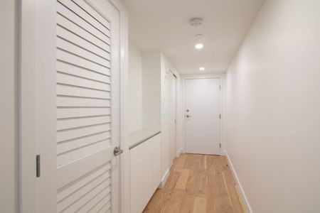 3460 Peel Street - Photo 2