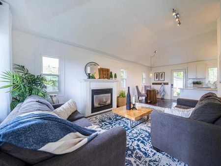 For Lease - 851 Lake Drive, Georgina, Ontario - Photo 5