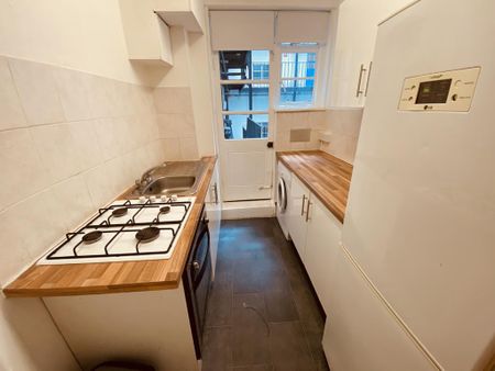 Studio to rent - Photo 2