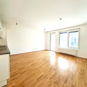 Traumhafte Moderne 3 Zimmerwohnung mit Loggia! - Photo 1