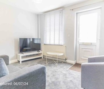 17 Emmerson Street - Photo 1