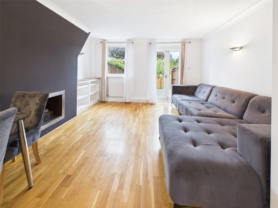 2 bedroom terraced house to rent - Photo 1