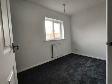 Severn Crescent, Chesterfield, North Wingfield - Photo 4