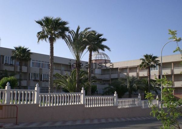 Alquiler de estudio en Calle Titanic, 1