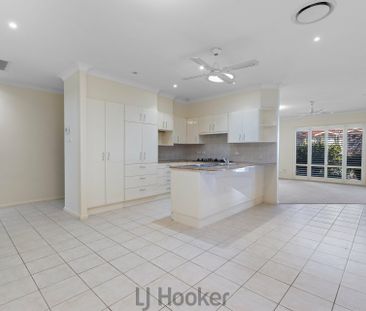 Easy Living in a Convenient Single Level Duplex. - Photo 5