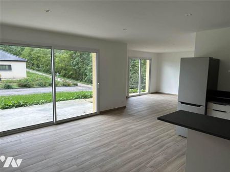 MAISON INDIVIDUELLE MEUBLÉE – PLAIN-PIED – MASSIGNIEU-DE-RIVES - Photo 2