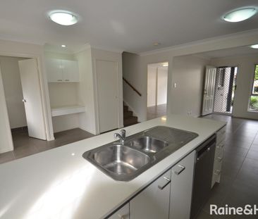 Lovely 3 Bed Townhouse For Rent - Photo 5