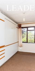 studio to rent Tintagel Way, Woking, GU22 - Photo 3