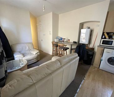 3 bedroom apartment to rent - Photo 3
