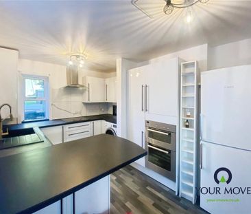 3 bedroom end of terrace house to rent - Photo 4