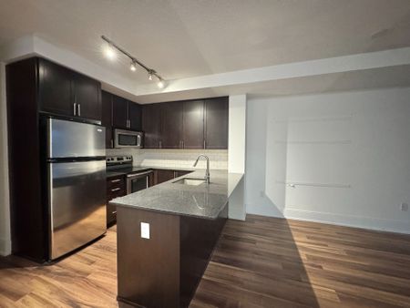 For Lease - 560 Front Street Unit# 1019, Toronto, Ontario - Photo 3