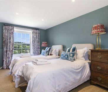 A rare gem in a quintessentially English Cotswold valley. - Photo 5