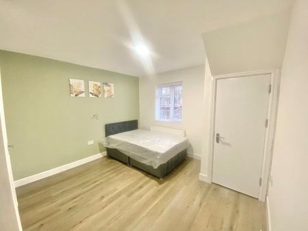 Park Avenue Grays, Property for rent - Photo 2