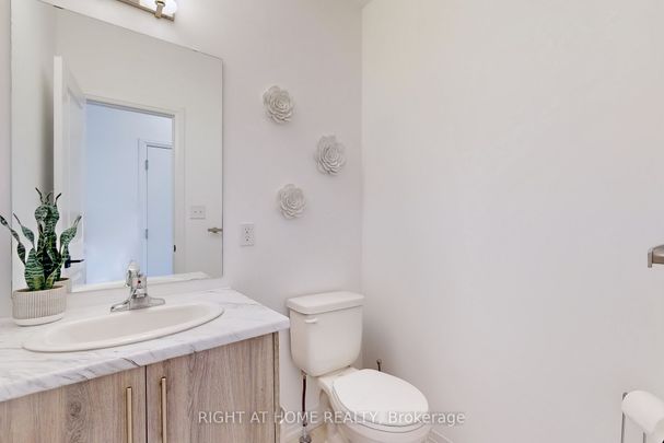 For Lease - 98 Fairlane Avenue, Barrie, Ontario - Photo 1