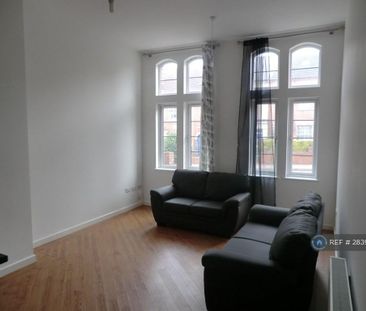 2 bedroom flat to rent - Photo 1