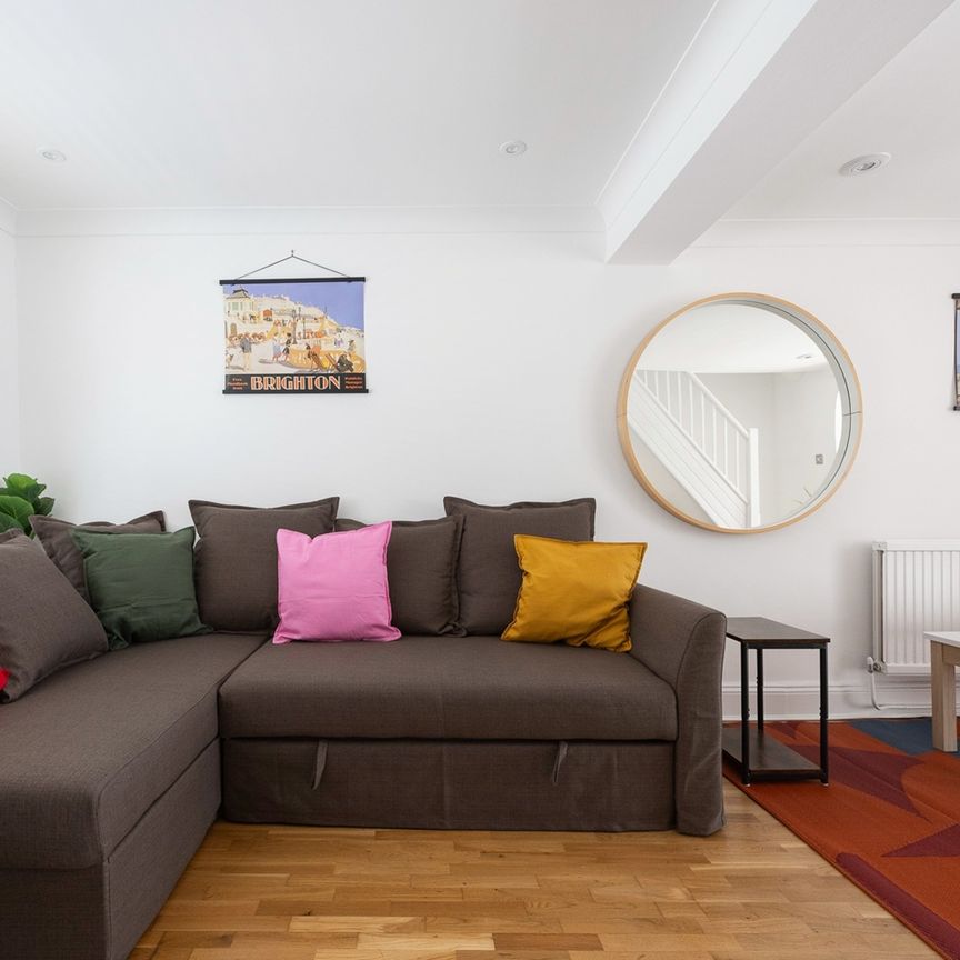 Room in a Shared House, Frederick Street, BN1 - Photo 1