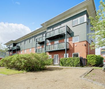 4 bed town house to rent in Wraysbury Drive, West Drayton, UB7 - Photo 2
