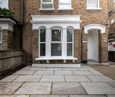 Ground floor flat to rent - Photo 3