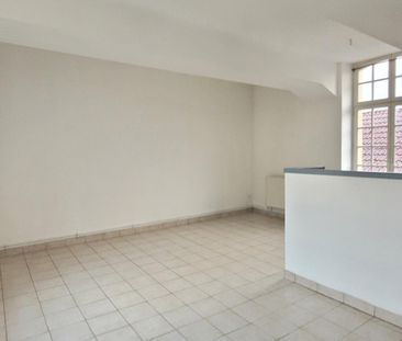 Location Appartement 2 pièces 60m² ST OMER 62500 - Photo 3