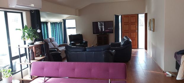 2 bedroom house ( power and water include ) - Photo 1