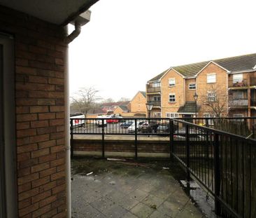 3 bedroom apartment to rent - Photo 3