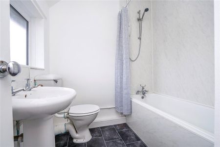 3 bedroom terraced house to rent - Photo 4