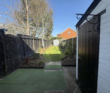 2 bedroom terraced house to rent - Photo 6