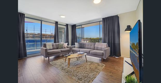 MODERN 2 BEDROOMS. - Photo 1