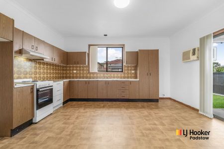 Move-In Ready! Freshly Renovated 3-Bedroom Home - Photo 2