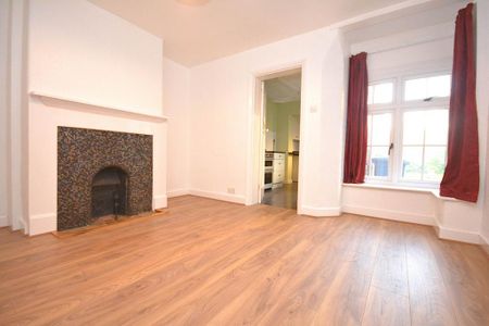 2 bedroom cottage to rent - Photo 2