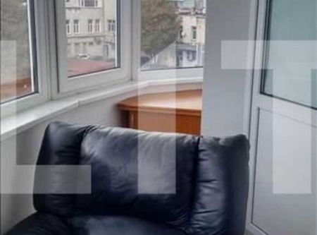 4 camere, 100 mp, decomandat, zona Piata Cipariu - Photo 2