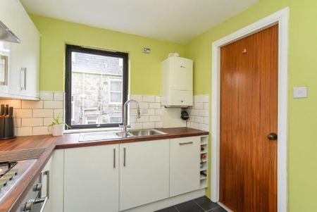 2 bedroom flat to rent - Photo 3