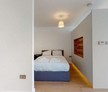 Studio to rent - Photo 1