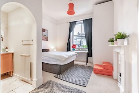 St Michaels Place, Brighton - Photo 3