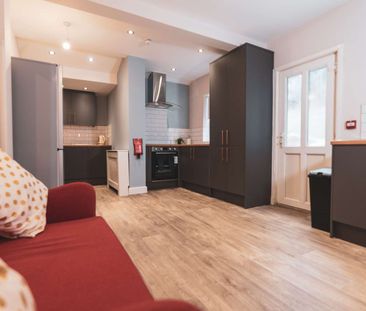 Professional Ensuite Rooms | Warrington Town Centre | From £600 PCM... - Photo 4