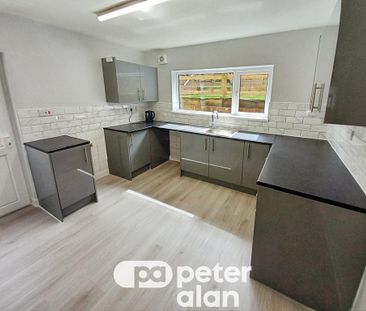 3 bedroom property to rent - Photo 3
