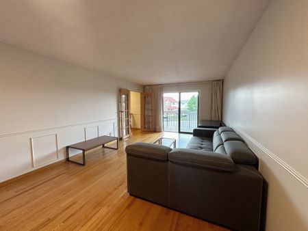 For Lease - 928 Knollwood Court, Mississauga, Ontario - Photo 2