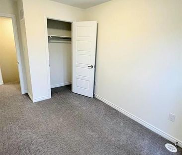 For Lease - 305 Garner Road Unit# 45, Hamilton, Ontario - Photo 5