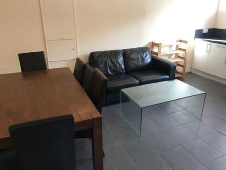 5 bedroom flat to rent - Photo 5