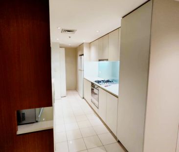 2 bed 2 bath - Photo 6