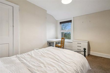 3 bedroom property to rent - Photo 3