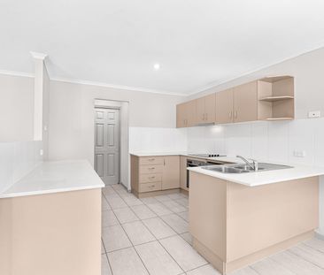 Refurbished Lowset Villa in a Convenient Location - Photo 6