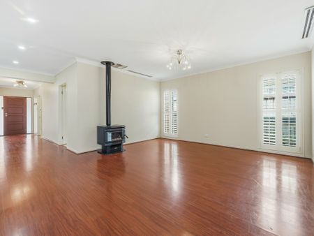 Spacious Family Living with Alfresco Appeal - Photo 2