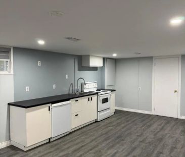 709 KEATES AVENUE - Photo 1