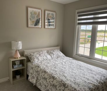 For Lease - 218 Prescott Drive, Clearview, Ontario - Photo 4