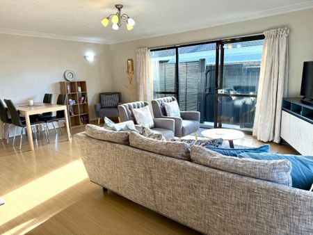 Sydenham, 2 bedrooms - Photo 3